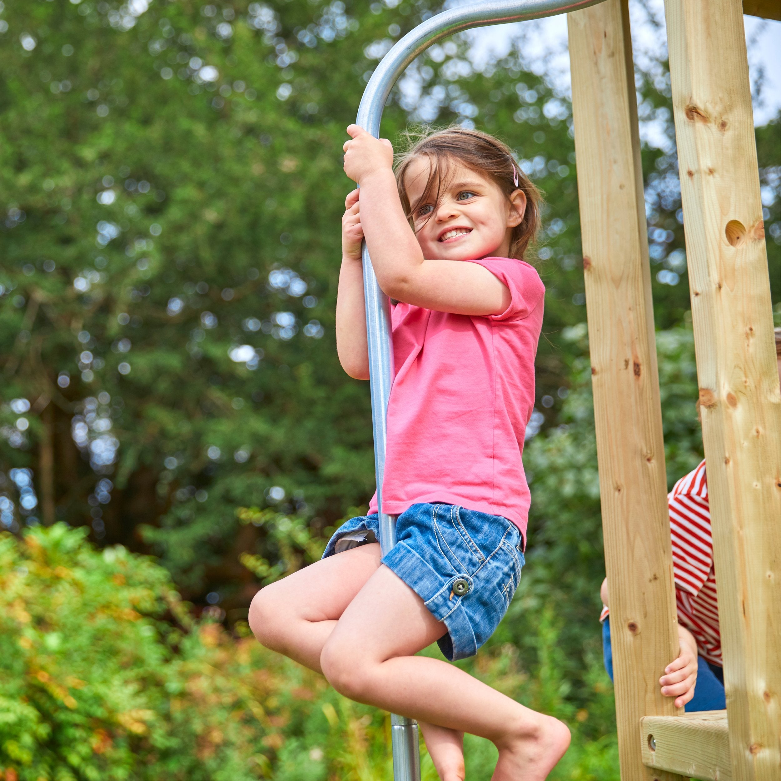 Aire de jeux Kingswood - toboggan - siège bébé - bac à sable - TP Toys