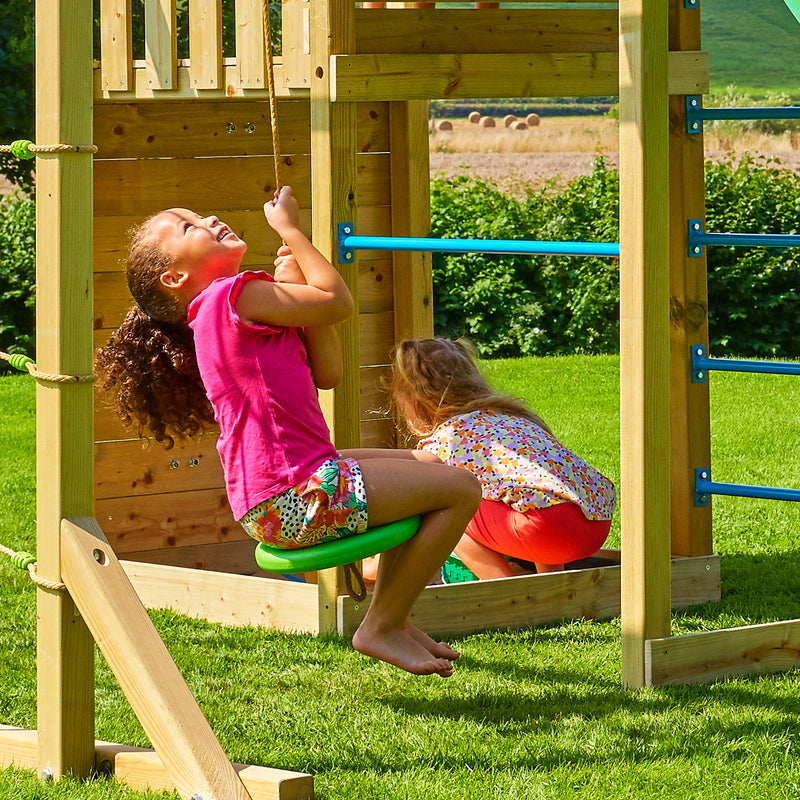 Aire de jeux Santoline Skywood double plateforme avec filet à grimper, tyrolienne, bac a sable et toboggan